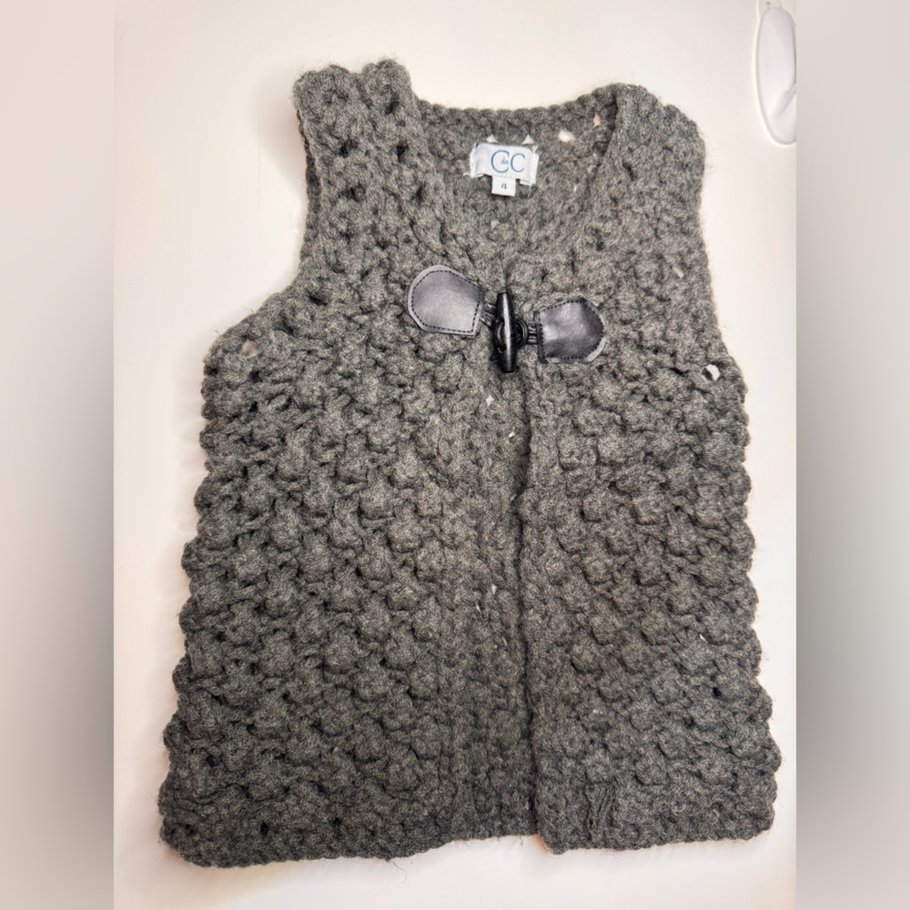C de C Girls 4T Gray Wool Sweater‎ Vest Crochet Open Knit Jacket Toggle Chunky